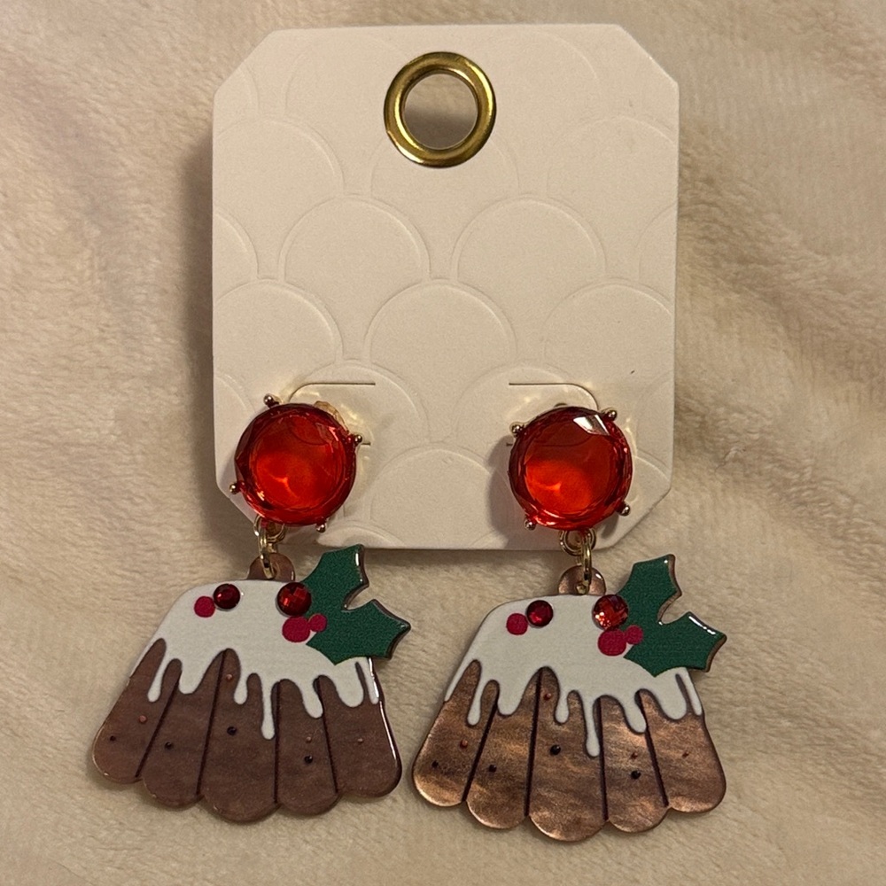 š» Christmas Holiday Pudding Dangle Earrings
